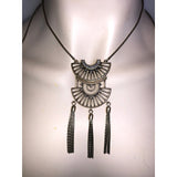 CHLOE + ISABEL deco sunburst tassel pendant necklace - N099