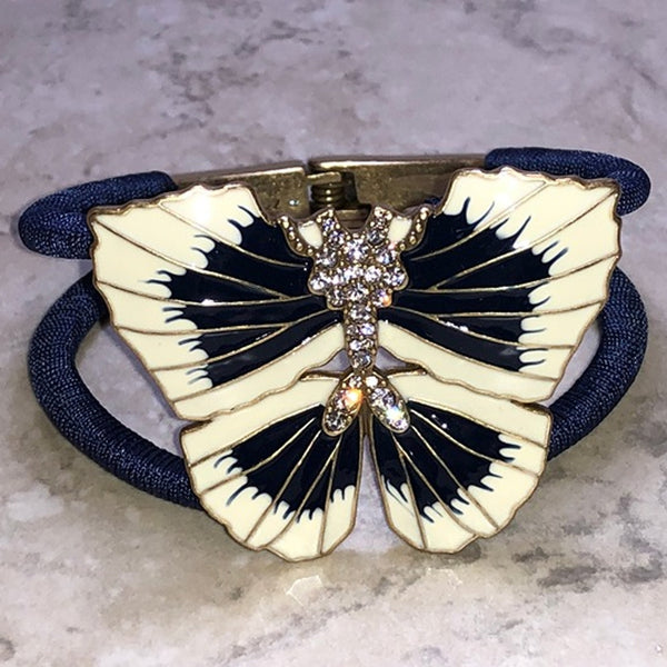 CHLOE & ISABEL AIZOME HINGED CUFF-B099