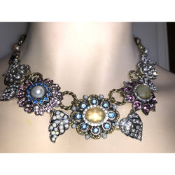 Chloe + Isabel Vintage Floral Statement Necklace - N600MPAR