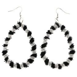 Mi Amore Fuzzy Dangle-Earrings Black/White