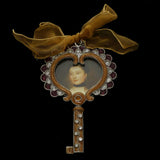 Mi Amore 1 3/4X2 1/2 Heart Key Picture-Frame Brown & Purple