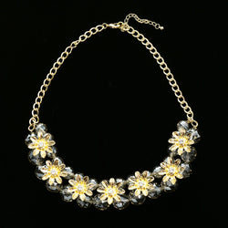 Luxury Crystal Flower Necklace Gold NWOT