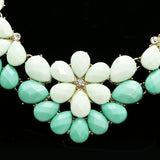 Luxury Crystal Flower Necklace Gold & Green NWOT