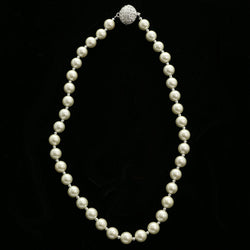 Luxury Pearls Crystal Necklace Silver & White NWOT